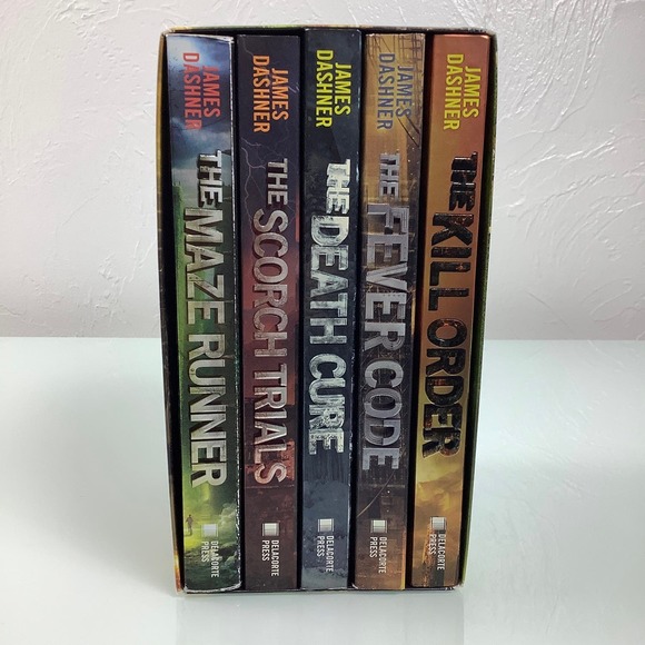 James Dashner The amaze Runner Series 1-5 complete set - Picture 2 of 9